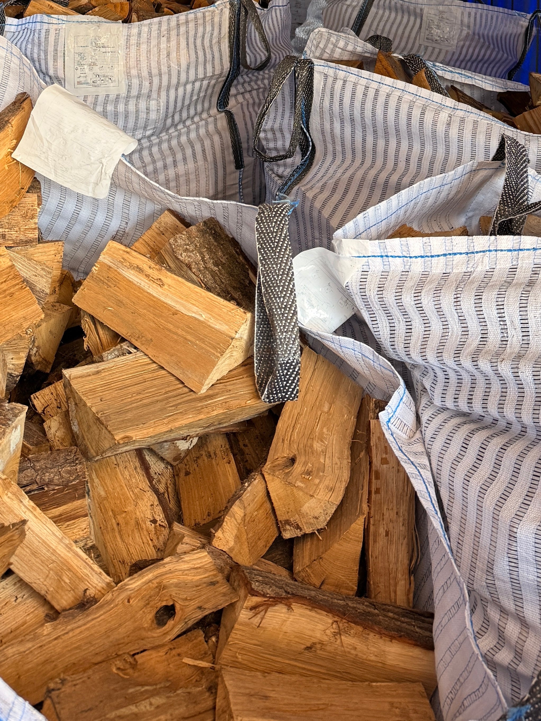 Seasoned Hardwood Firewood Delivered Across the UK